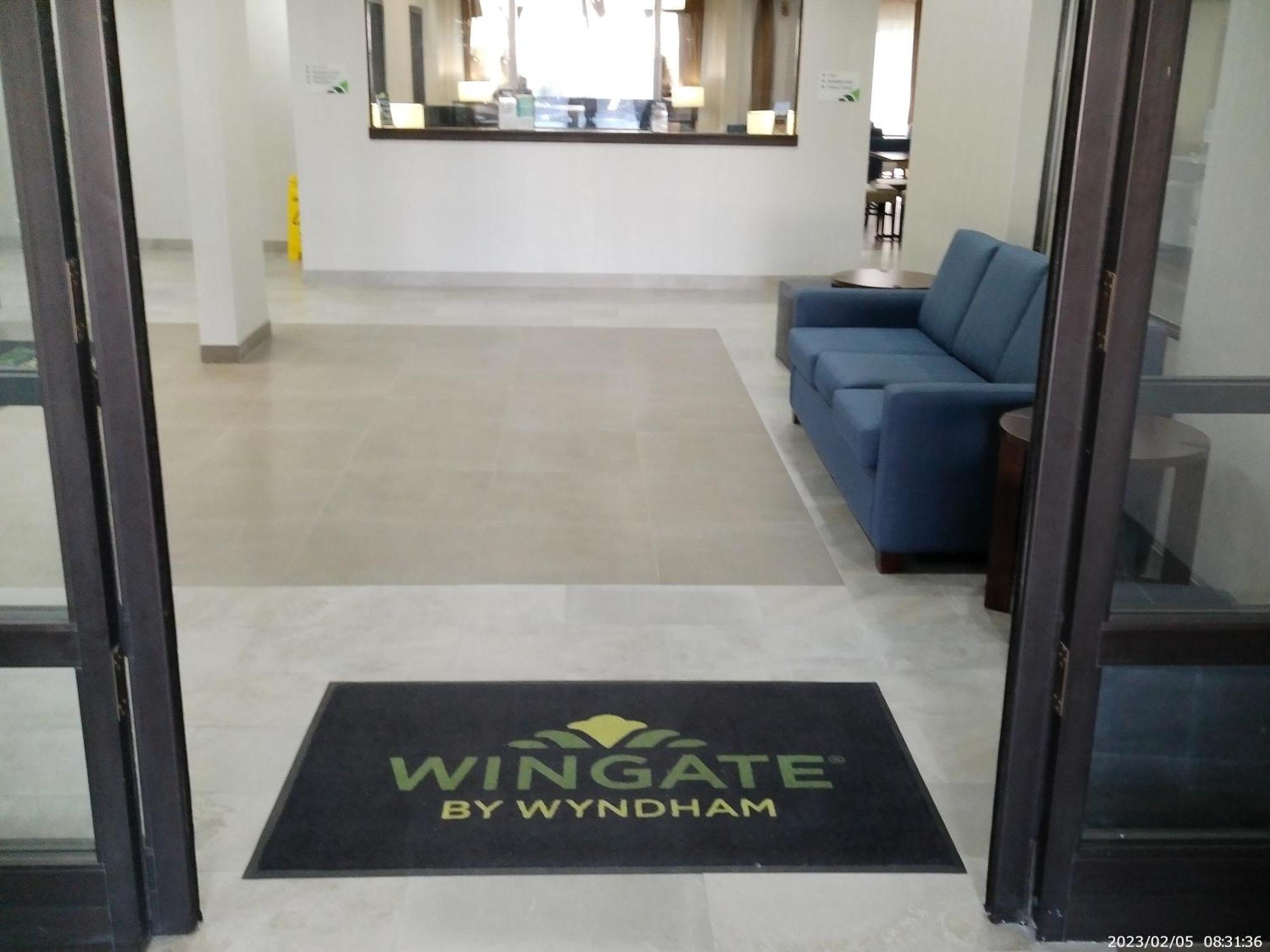 Wingate By Wyndham Buckhannon Exterior photo